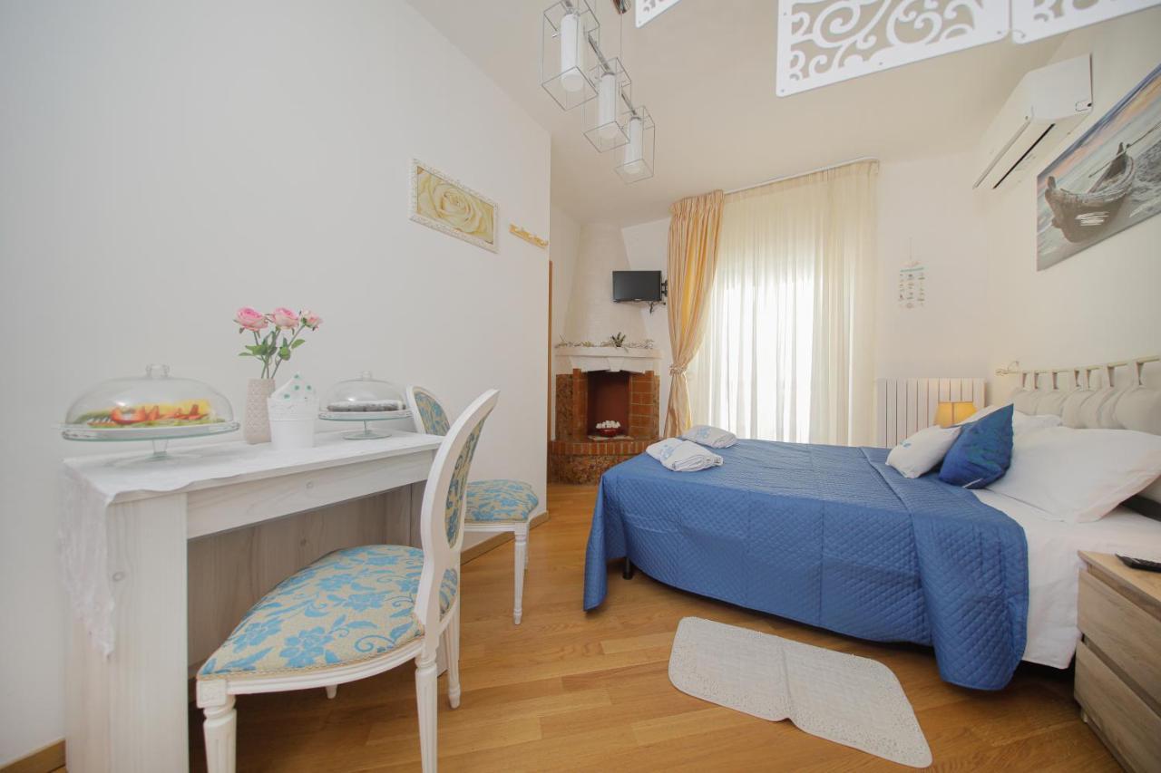 Io, Te E Il Mare Hotell Polignano a Mare Exteriör bild